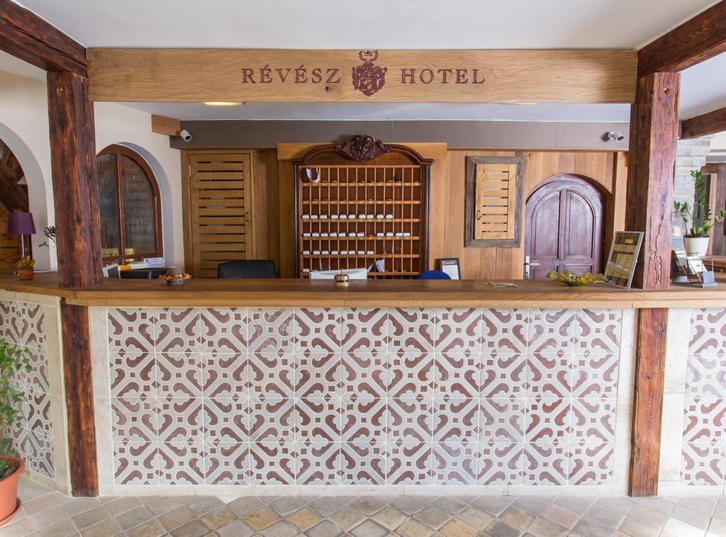 Revesz Hotel, Restaurant And Rosa Spa Győr Exterior foto